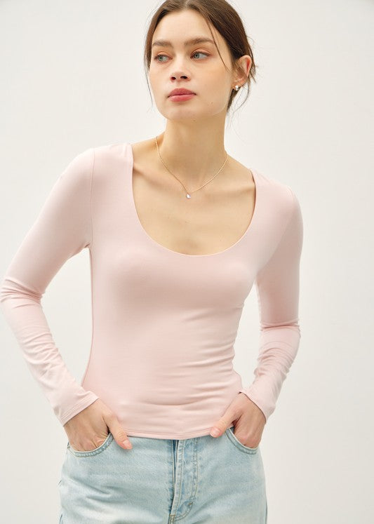 Essential Scoop Neck Long Sleeve