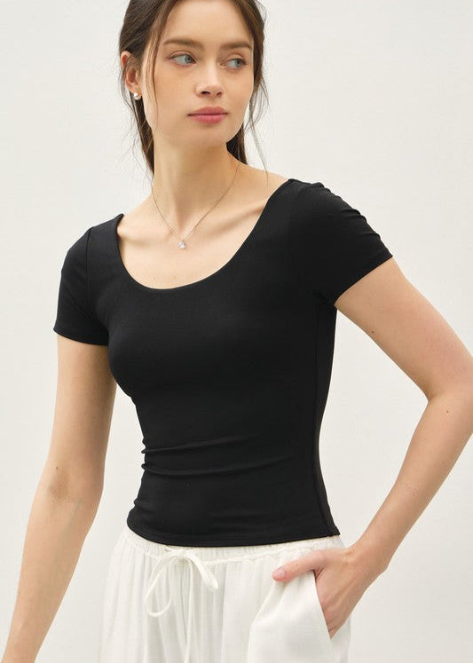 Essential Scoop Neck Long Sleeve